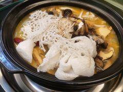 -野菌皇海景野生菌火锅(滨海大道店)