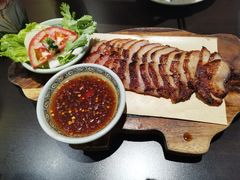 烧猪颈肉-大头虾越式风味餐厅(光明广场店)