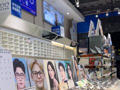 -诺柯视眼镜-蔡司依视路官方工厂店(淞南一店)