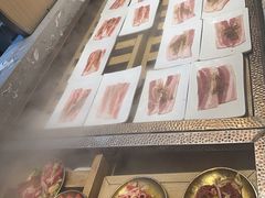 -山焱·炭火自助烤肉(周浦万达店)