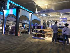 -王权免税店(普吉机场店)