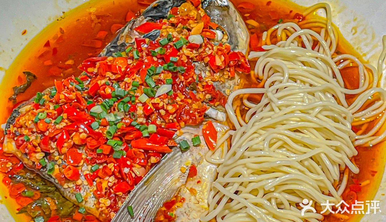 服了！在这家湘菜馆子里吃了三碗饭