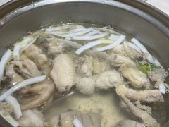 -喃喃椰·糟粕醋·椰子鸡火锅(七堡花园店)