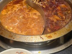 麻辣番茄鸳鸯锅-沸炉重庆老火锅(军事博物馆店)