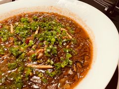沙蒜烧豆面-荣轩(新荣记环球金融中心店)