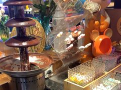 -领鲜活海鲜榴莲自助火锅(东门店)