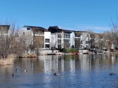 -银树楼(紫玉山庄东区店)