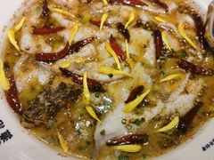-渔语鱼酸菜鱼新川菜(来福士店)