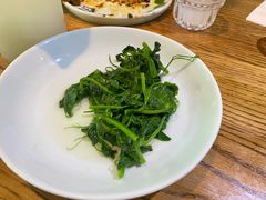 清炒豌豆尖-一坐一忘云南菜(三里屯店)
