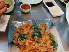 -潮界(LU·ONE凯德晶萃广场店)