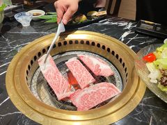 -山川小町·极番烧肉(新地假日广场店)