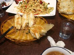 -阿洪锅贴王(小吃城店)