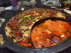 -老船舫·现做活鲜鱼馆(东郊记忆店)