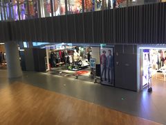 -上海世茂广场(南京东路店)