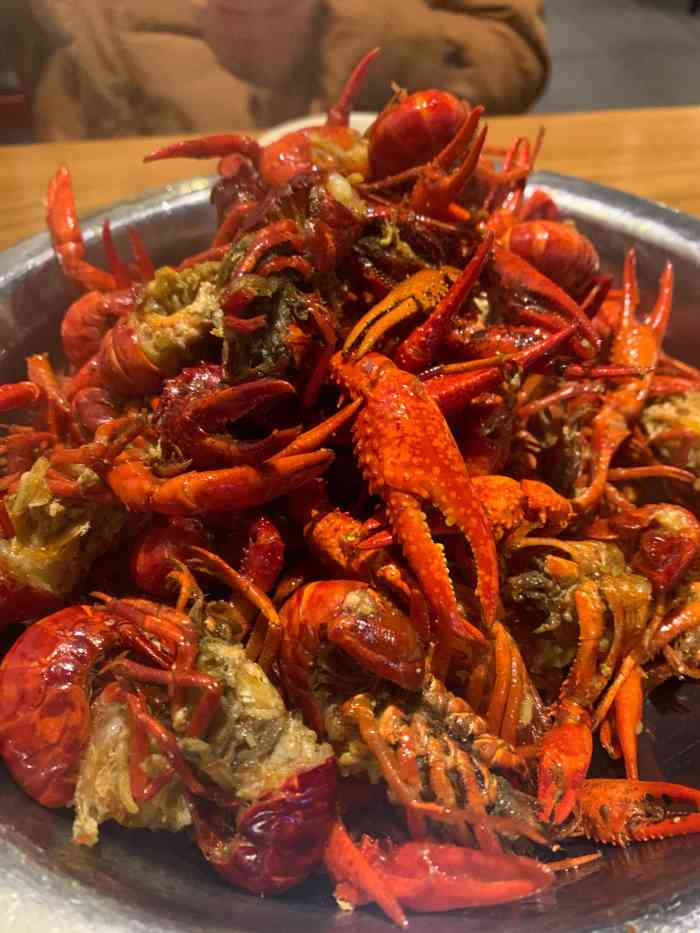 蚌埠虾王(人民巷店)-"开在女人街很多年的一家龙虾店然而这是我.