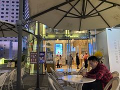 露天位-奈雪的茶(华强北中航城店)