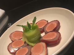 鹅肝酿鸽蛋-湖滨28中餐厅·西湖宴·杭州君悦酒店