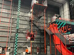 -极限PLAY运动娱乐新世界·团建派对潮玩休闲馆·室内蹦极高空游乐园