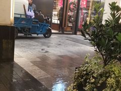 -星巴克(杭州湖滨银泰E区店)