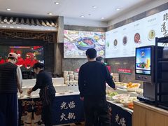 -沸炉重庆老火锅(军事博物馆店)