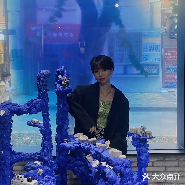 广州探店|体育西超“蓝”系咖啡店,怎么拍都好看