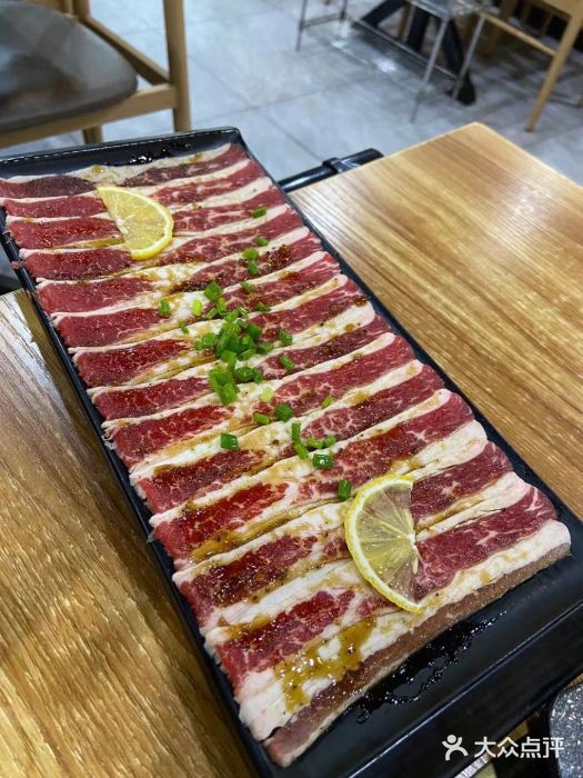小米烤肉·和牛原切-创意韩料(东关店)柠檬香草黑椒牛五花图片