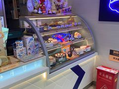 面包甜点陈列柜-DQ·蛋糕·冰淇淋(融创茂店)