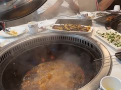 -哈尔滨烧烤·山河村铁锅炖(交大店)