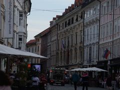 -耶拉契奇总督广场