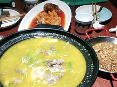 -川人百味·水煮活鱼(赛罕万达店)