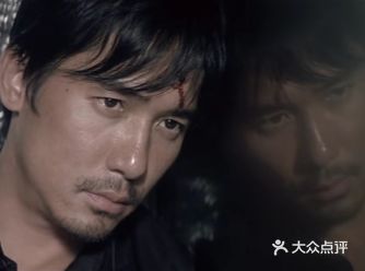 更别提冠希哥显得那么小清新
