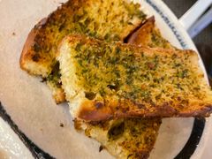 餐前蒜香法包-PIZZA BIANCA(万象城店)
