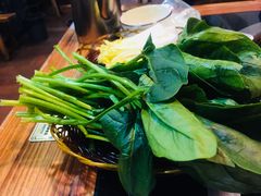 -三里屯土灶炖公鸡地锅鸡(江东店)