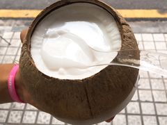 -椰爺爺·椰子冻砵仔糕