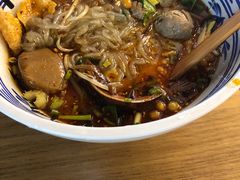 -胡大怪手工酸辣粉(安亭店)