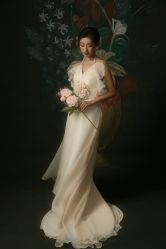 -挪娅婚纱摄影皇家会所