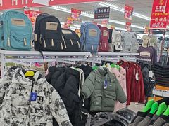-亿客隆服装批发城