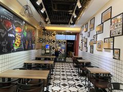 -牛纽塔·牛人堡(群众路店)