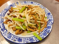 毛根菜炒肉丝-老味道1992(武当山店)