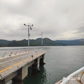 海山地铁站刚开通,就过来打卡了,下地铁之后还有一段距