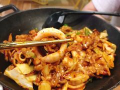 招牌辣鱿鱼五花肉煲-HOTISLAND海鸡岛·韩国料理(江南西店)