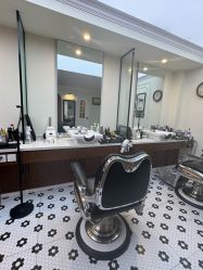 -理昂男士理发店 Barber shop