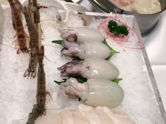 -红鼎豆捞·非遗鲍皇汤火锅(宝丰路店)