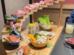 -山川小町·极番烧肉(新地假日广场店)