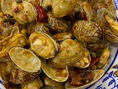 -江城燕子大排档(江汉路步行街店)