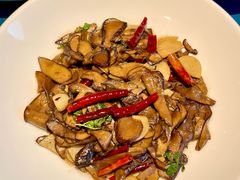 -一坐一忘云南菜(嘉里中心店)