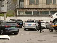 -畅通航行汽车钣金喷漆 无痕修复·局部喷漆