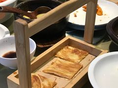-关东小磨东北菜(上海长风大悦城店)