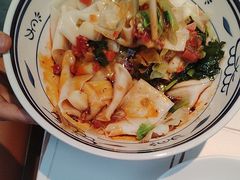-阿瓦山寨·湘菜现炒·剁椒鱼头王(咸阳总店)