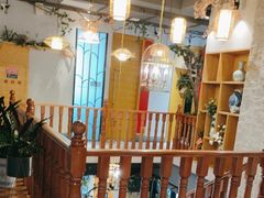 -香山湖家家宴(中山陵店)